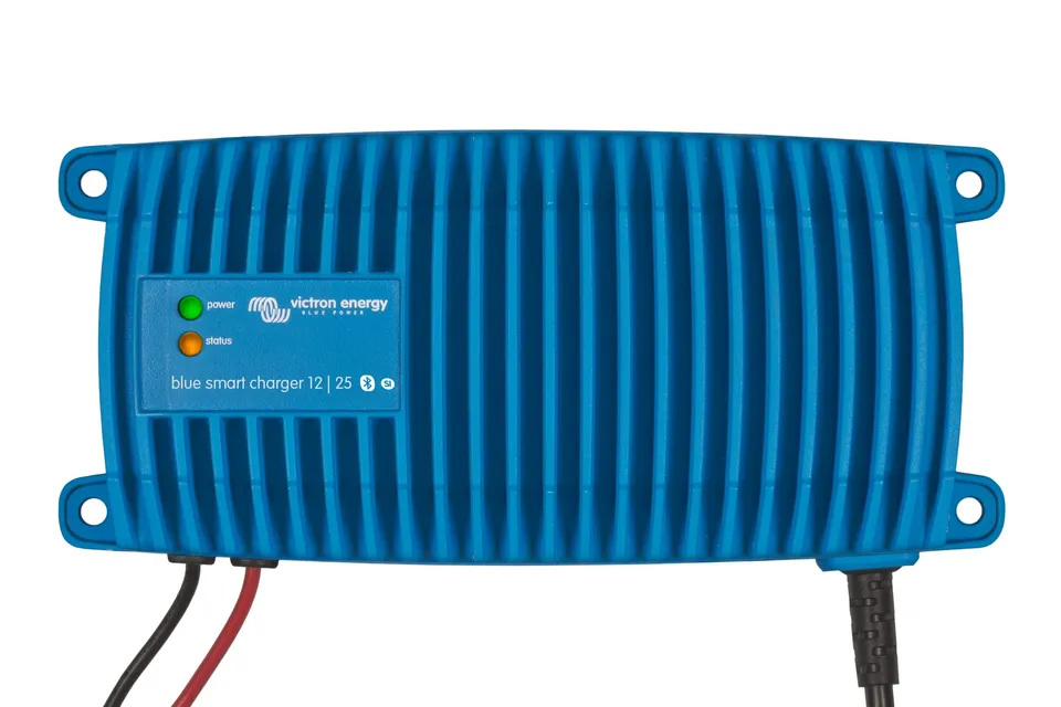 victron-energy-blue-smart-ip67-12v-25a-marine-battery-charger-with-bluetooth image 1