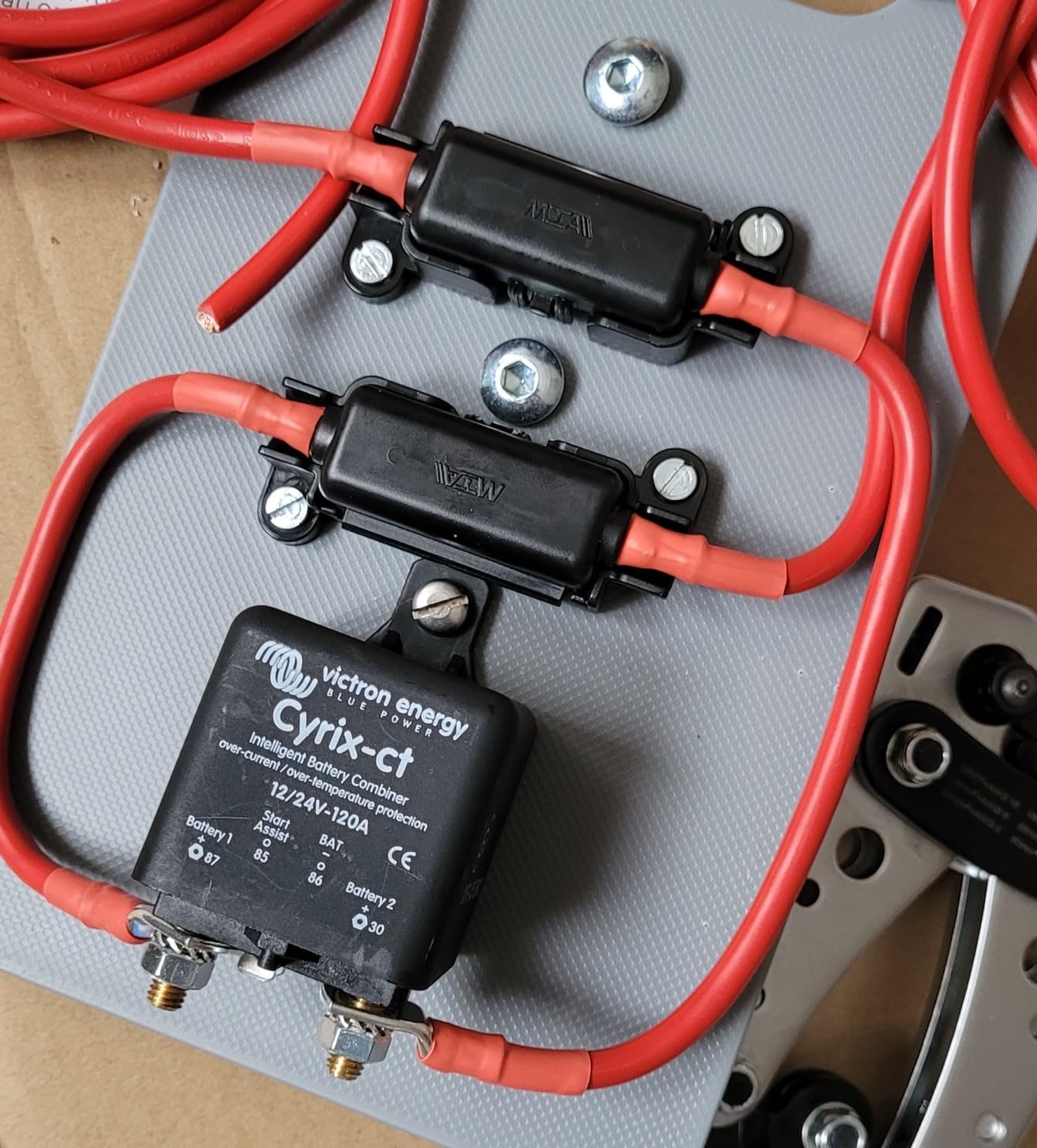 Excellent for dual battery setups