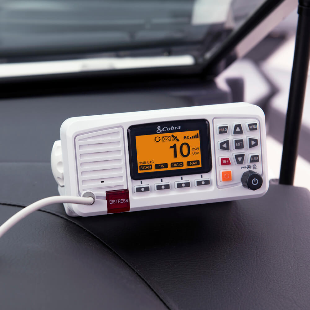 cobra-bluebound-1350-marine-vhf-radio-with-gps-dsc-and-swr-analyzer image 7