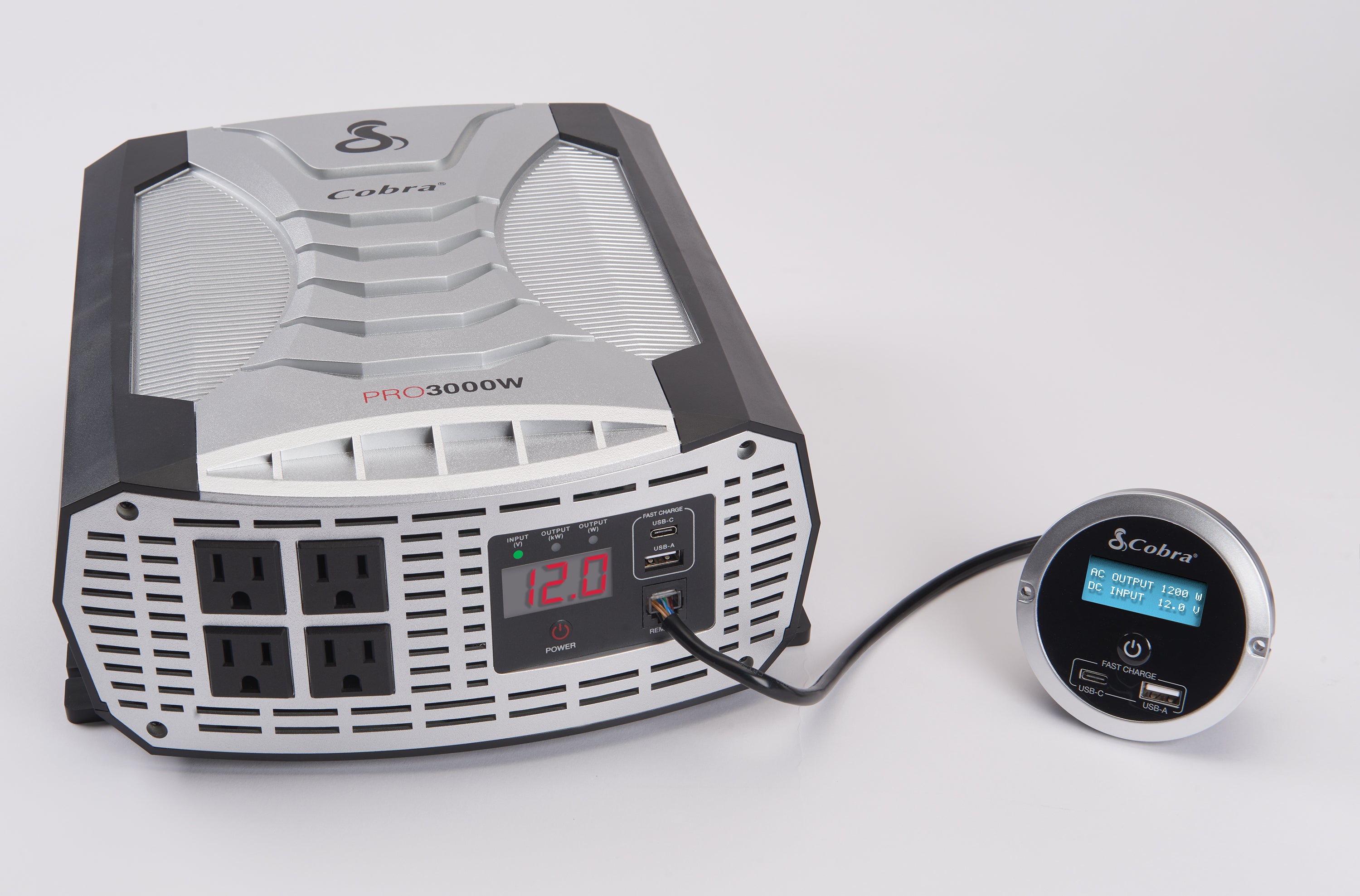 cobra-pro-3000w-professional-grade-power-inverter-with-remote-on-off image 3